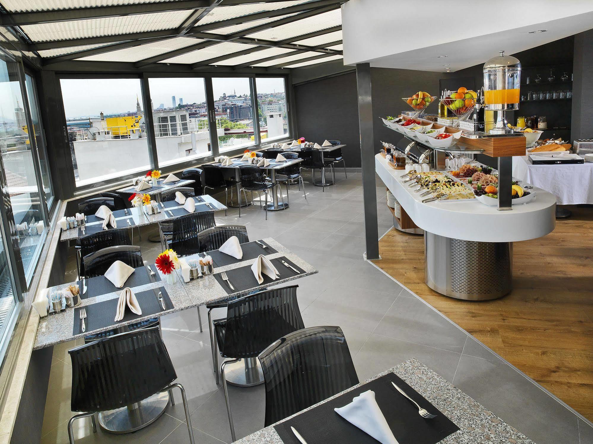 Misa Istambul